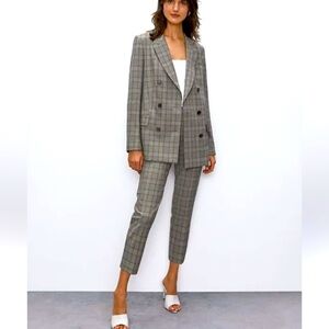 NWOT Babaton Collar Chest Welt Pocket Lined Blazer Size 4